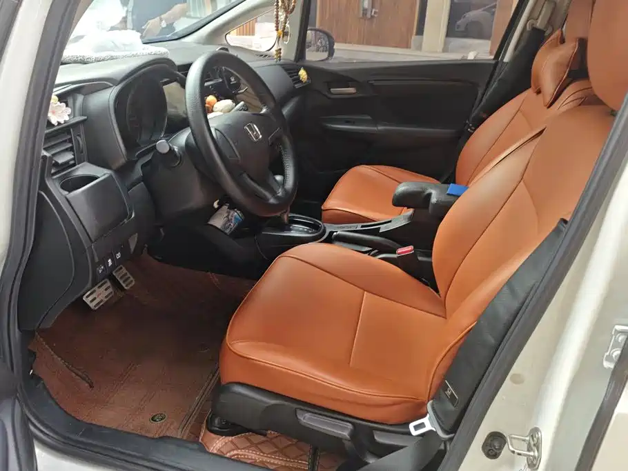 Honda Fit — миниатюра 9