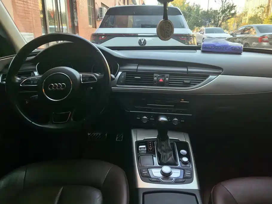 Audi A6L — миниатюра 12