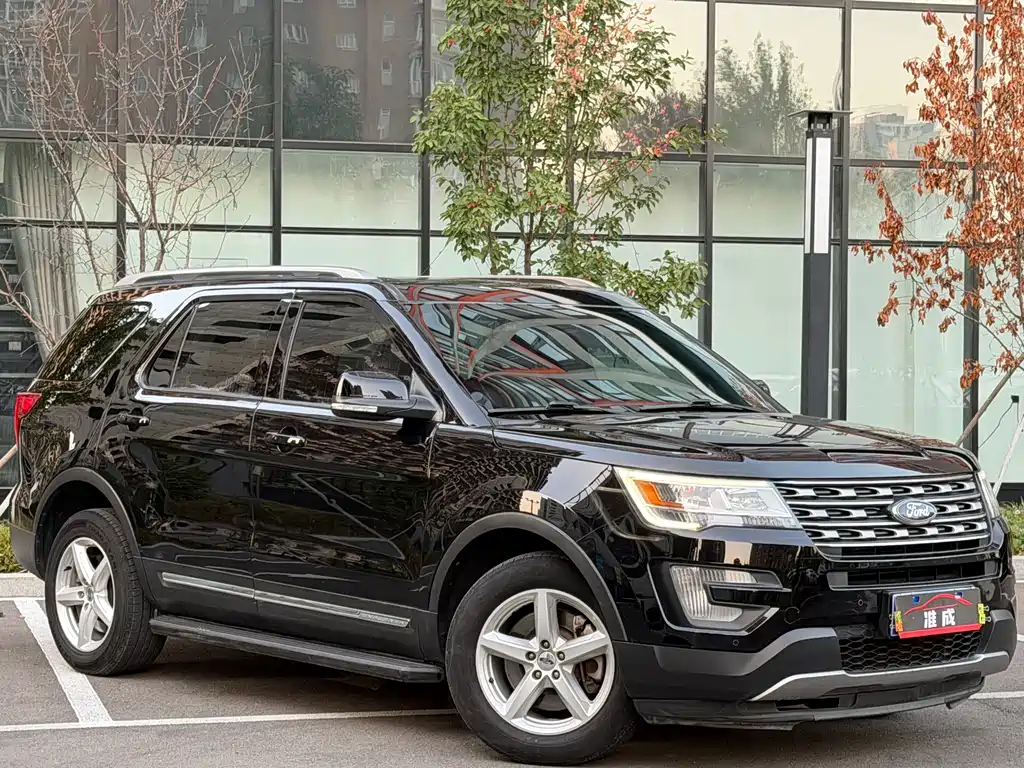 FORD EXPLORER