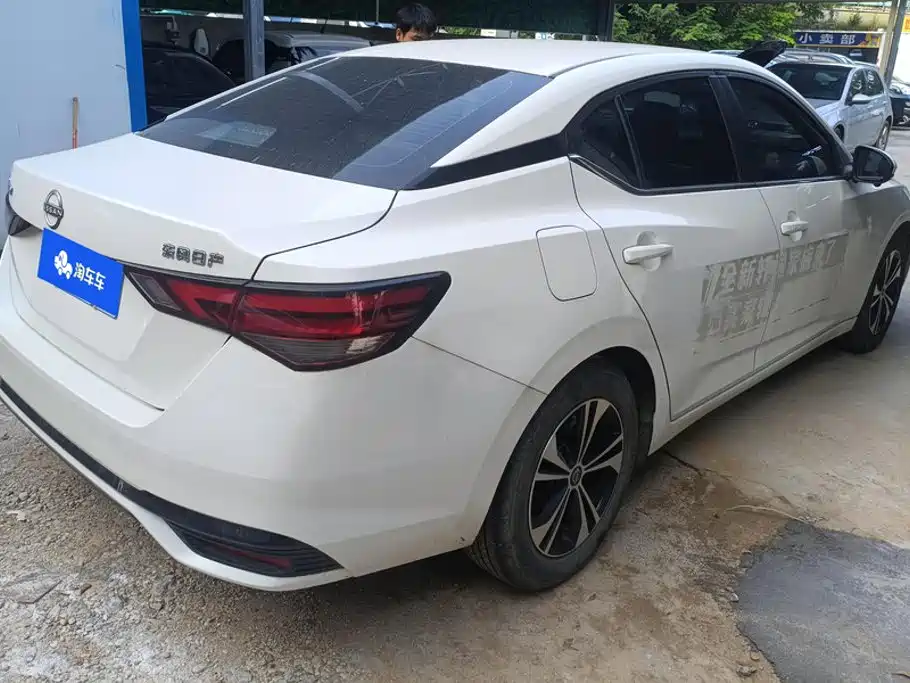 Nissan Sylphy — миниатюра 3