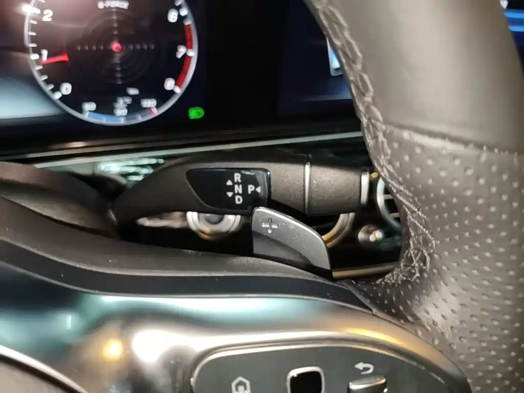 Mercedes-Benz E-Class — миниатюра 14