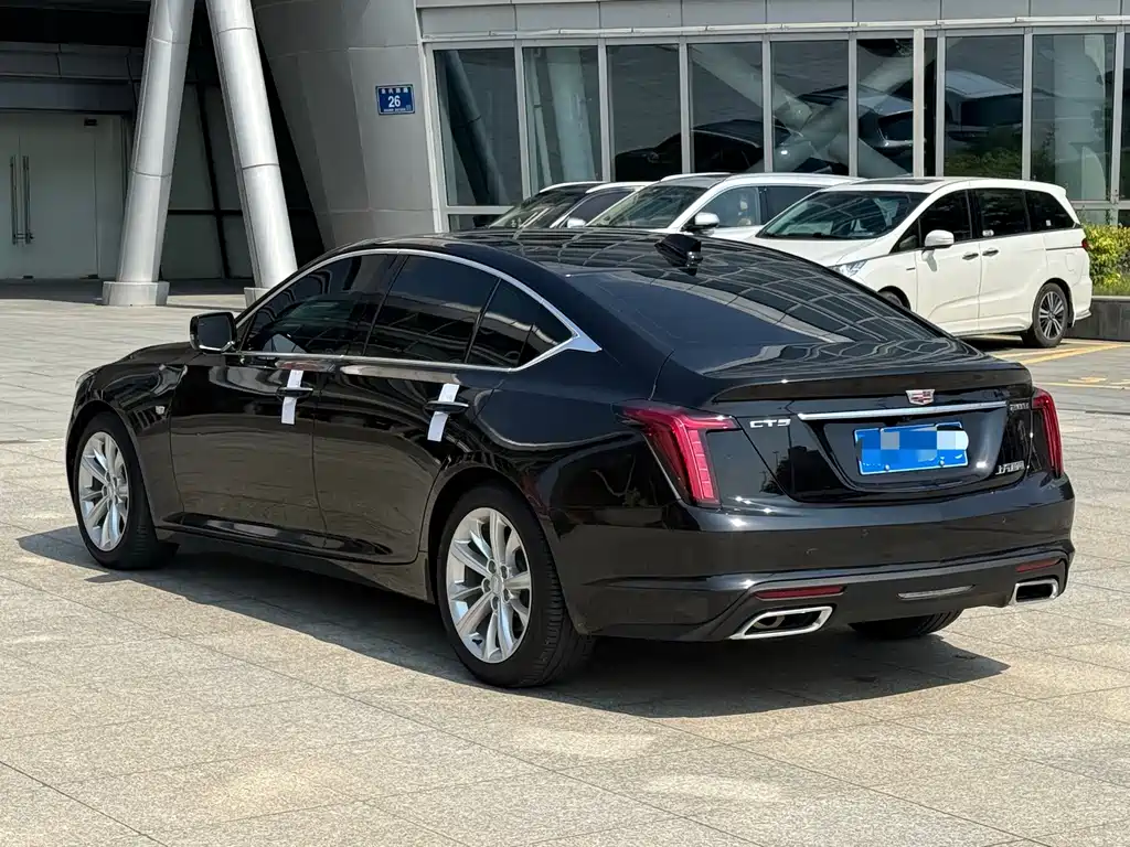 Cadillac CT5 — миниатюра 6