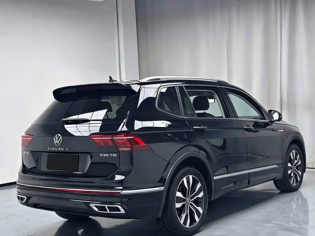 Volkswagen Tiguan L — миниатюра 11
