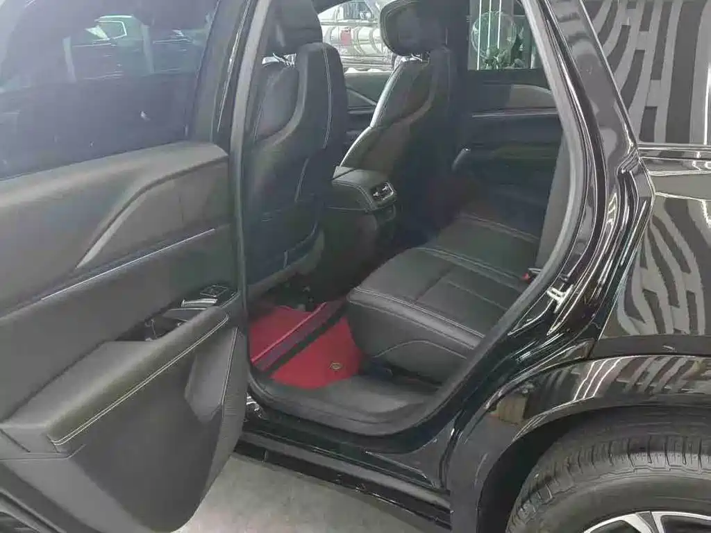 Cadillac XT5 — миниатюра 17