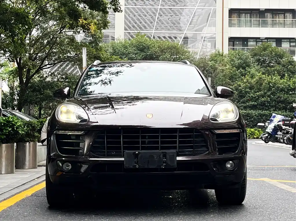 Porsche Macan — миниатюра 2
