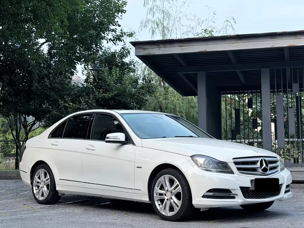 Mercedes-Benz C-Class C 200 CGI Elegant Type, фото 3