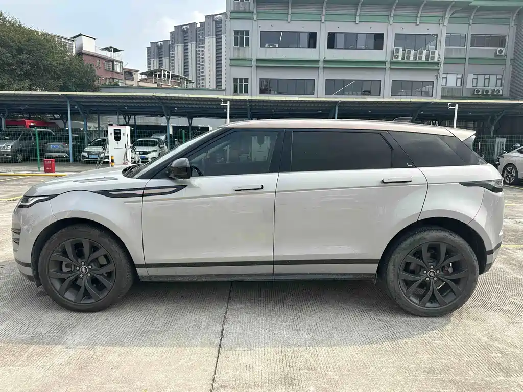 Land Rover Evoque — миниатюра 13