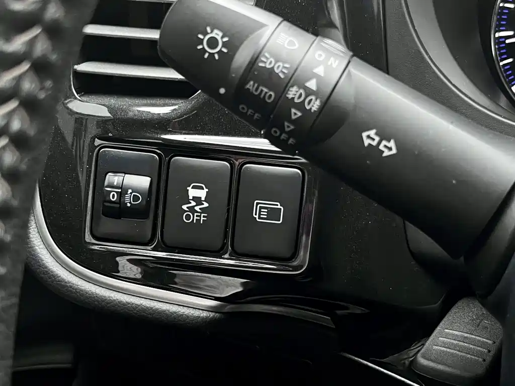 Mitsubishi Outlander — миниатюра 21