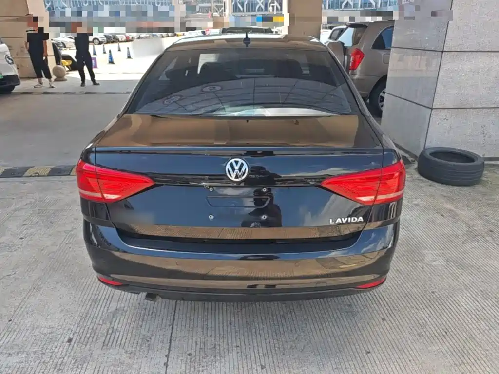 Volkswagen Lavida — миниатюра 6