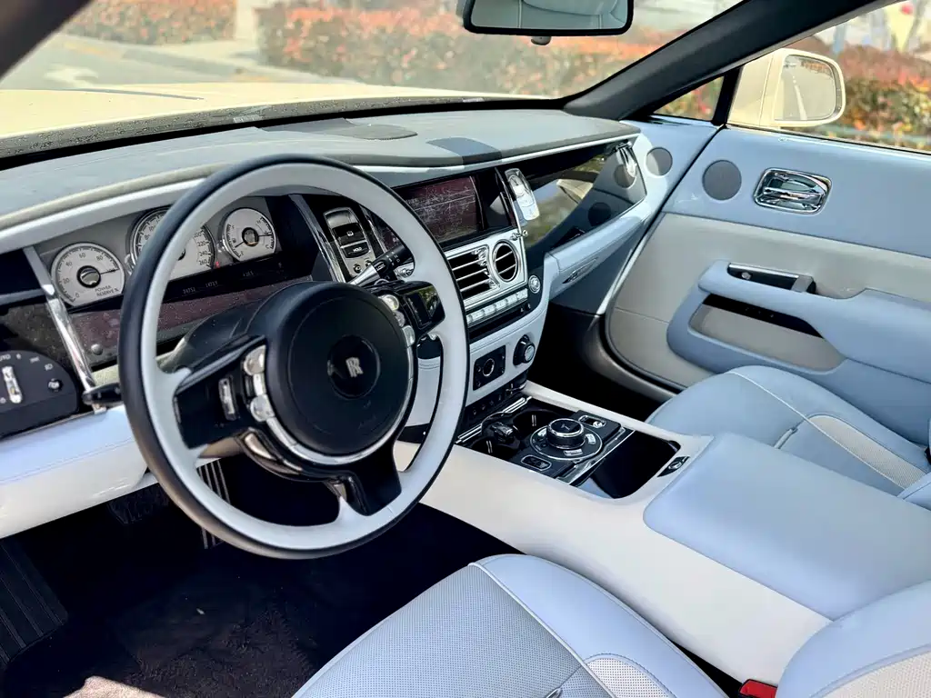 Rolls-Royce Dawn — миниатюра 20