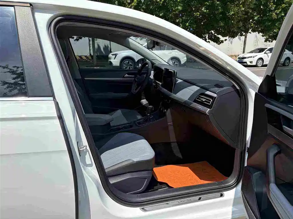 Volkswagen Lavida — миниатюра 15
