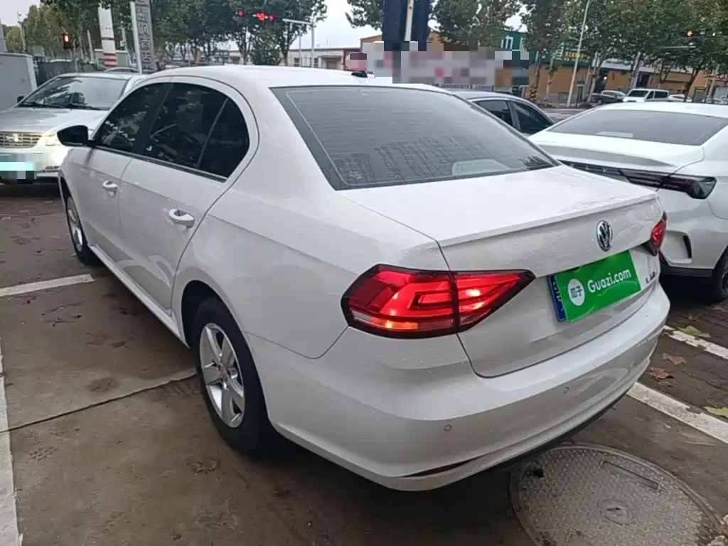 Volkswagen Lavida — миниатюра 5
