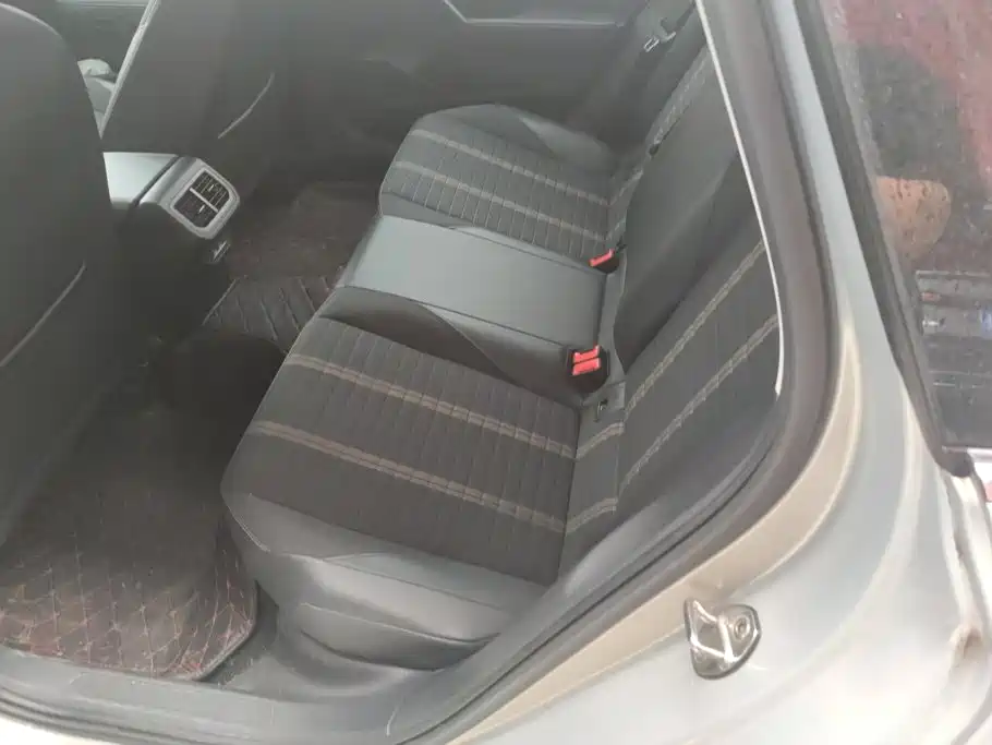 Volkswagen Lavida — миниатюра 11
