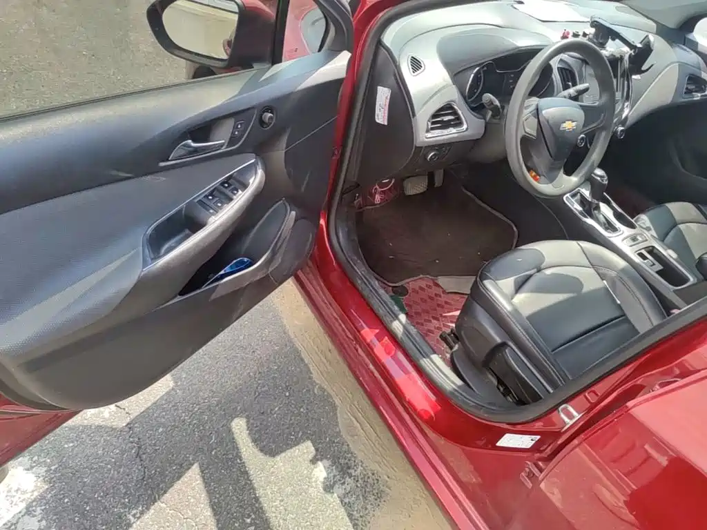 Chevrolet Cruze — миниатюра 16