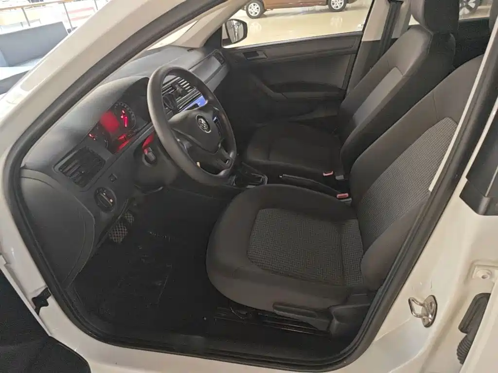 Volkswagen Santana — миниатюра 15