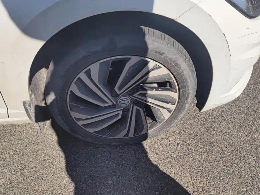 Volkswagen Sagitar — миниатюра 6