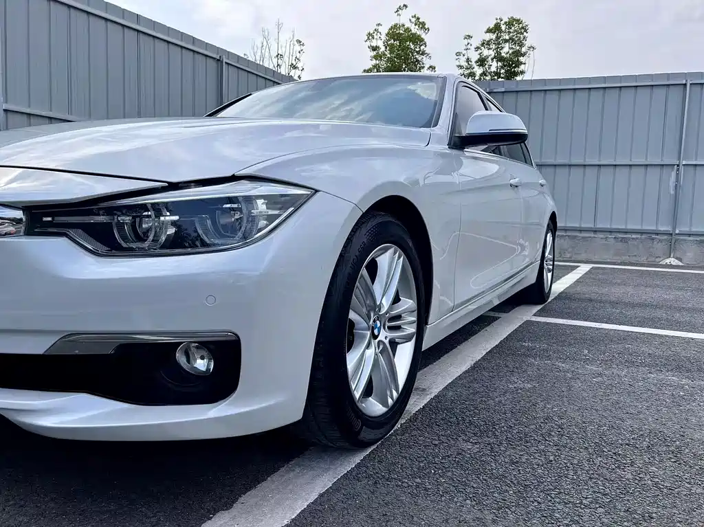 BMW 3 Series — миниатюра 7