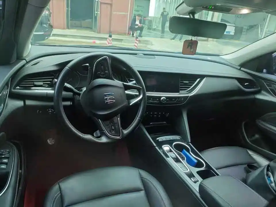 Buick Regal — миниатюра 4