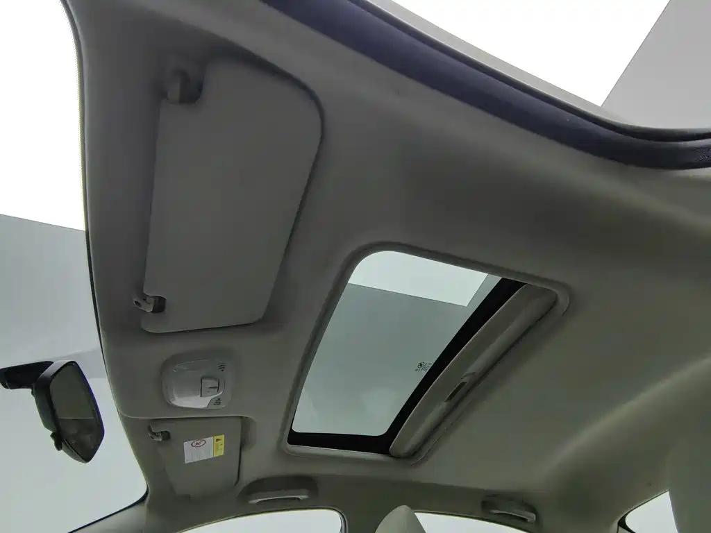 Chevrolet Sail — миниатюра 14
