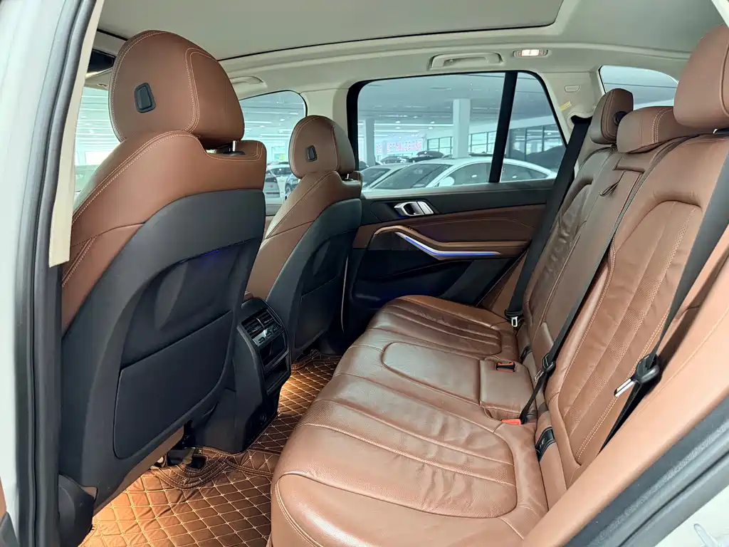 BMW X5 (Import) — миниатюра 6