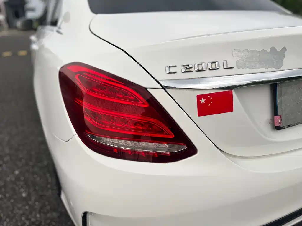 Mercedes-Benz C-Class — миниатюра 8