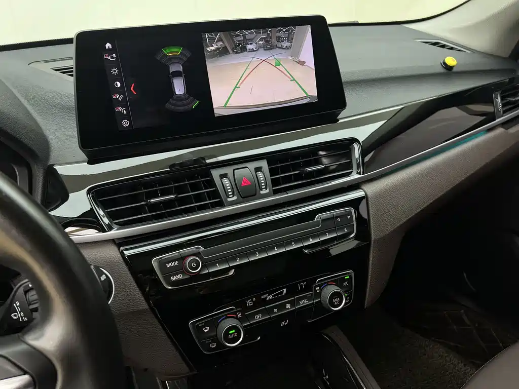 BMW X1 — миниатюра 12