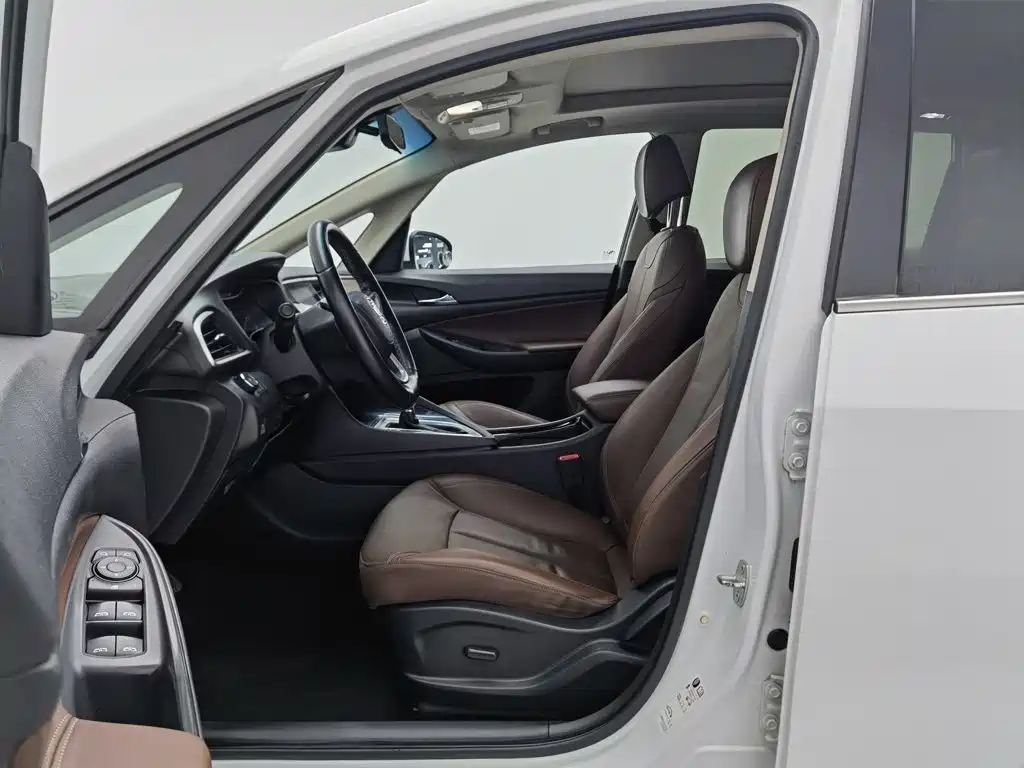 Buick GL6 — миниатюра 10