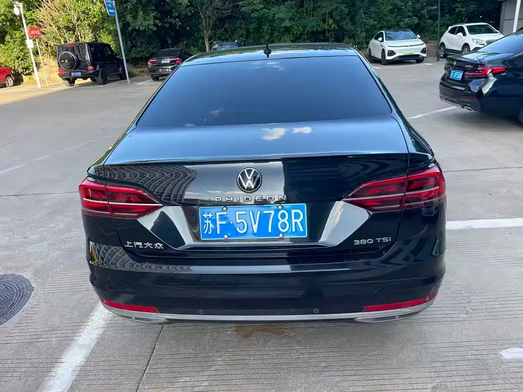 Volkswagen Phideon — миниатюра 7