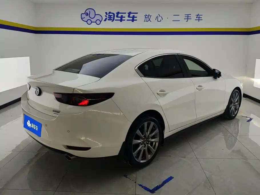 MAZDA 3 ANGKESAILA