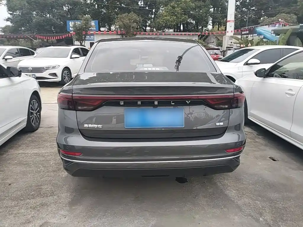 Geely Emgrand — миниатюра 6