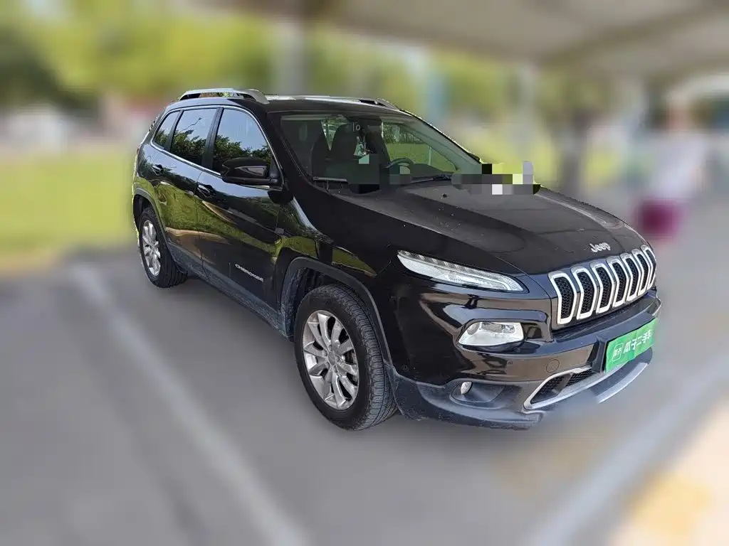 Jeep Cherokee — миниатюра 3