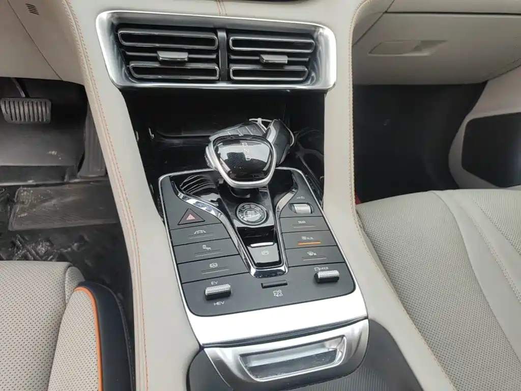 BYD PLUS New Energy — миниатюра 14