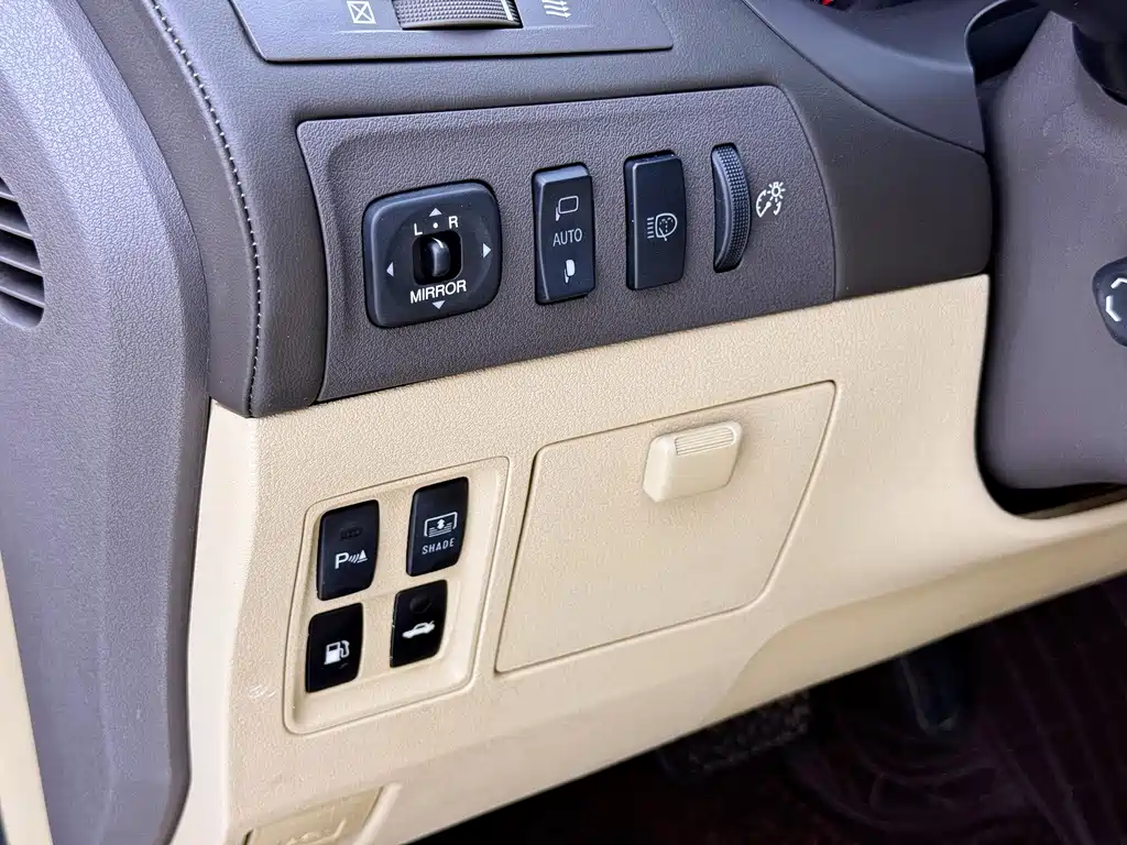 Lexus ES — миниатюра 22