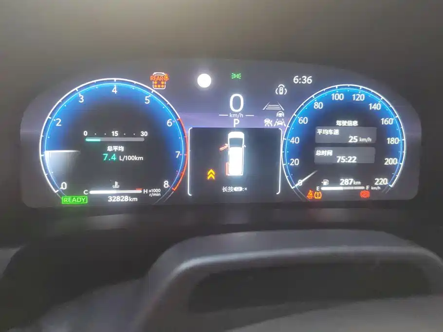Toyota Alphard — миниатюра 14