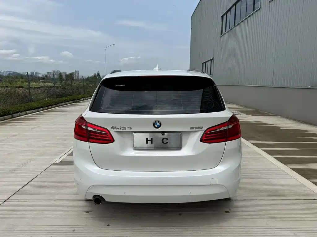 BMW 2 Series Active Tourer — миниатюра 4