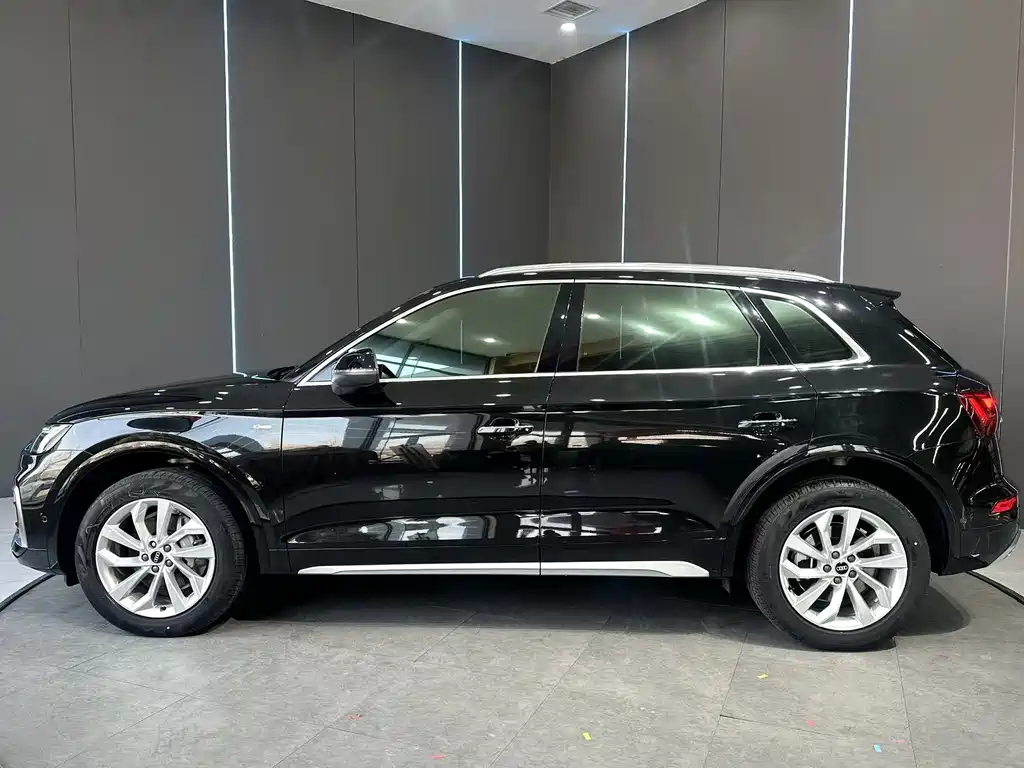 Audi Q5L 2022 40T Luxury