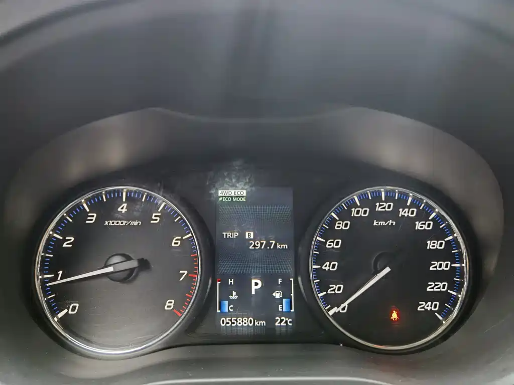 Mitsubishi Outlander (Import) — миниатюра 18