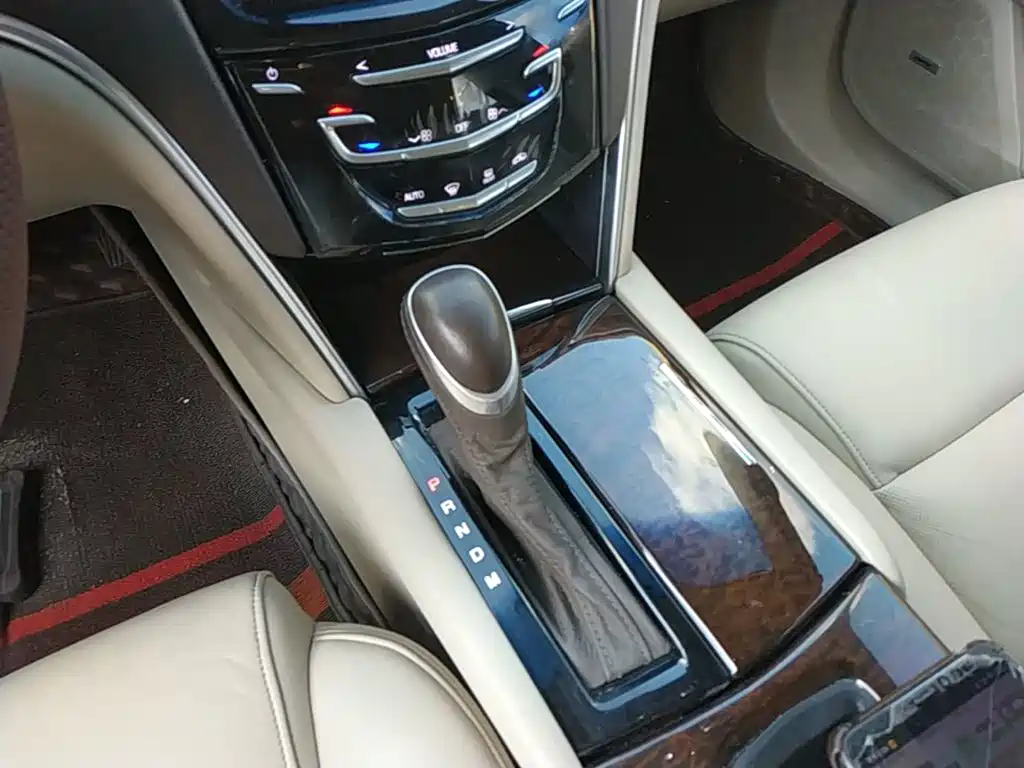 Cadillac XTS — миниатюра 14