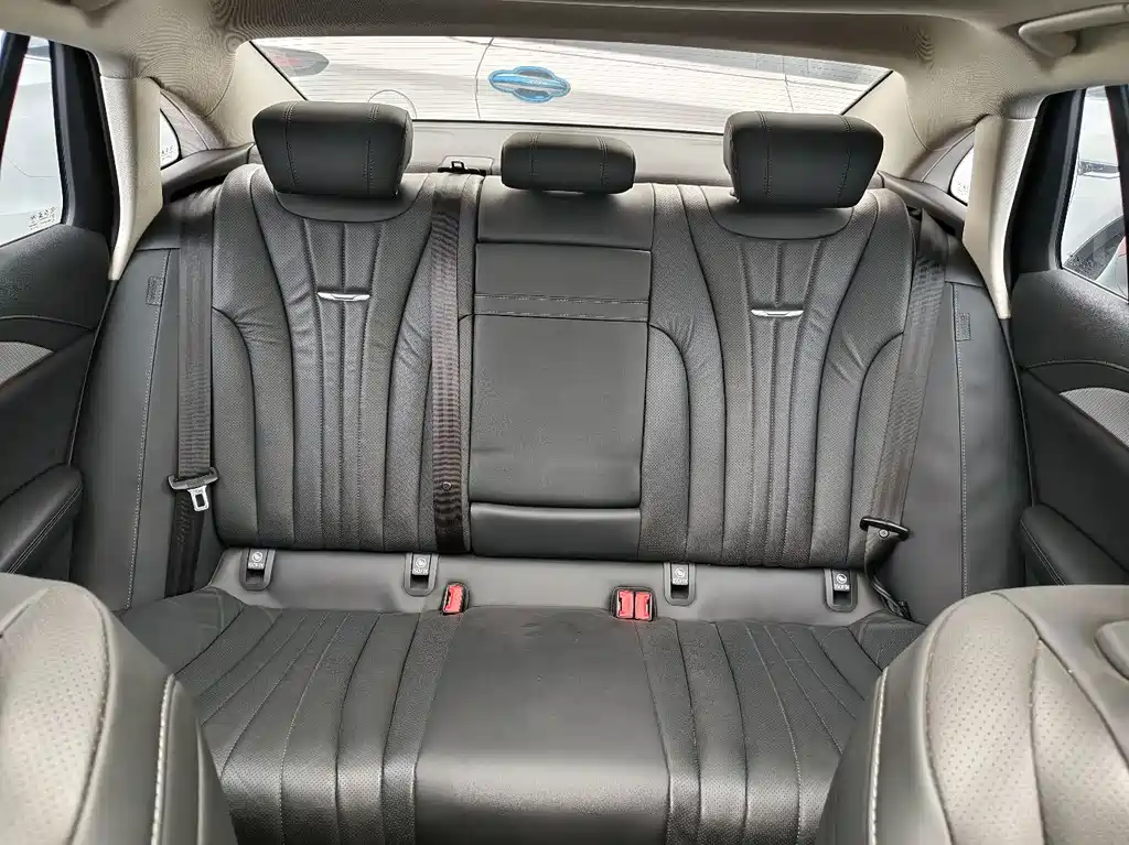 Hongqi Hongqi H5 — миниатюра 12