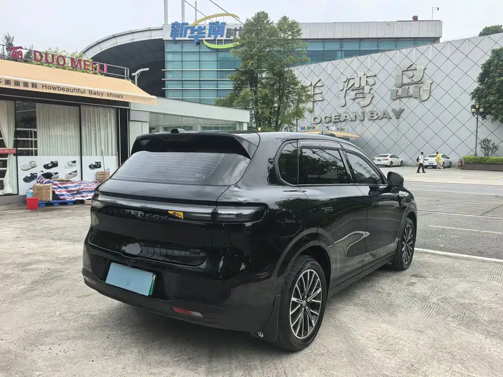 Leapmotor Leapmotor B10 — миниатюра 4
