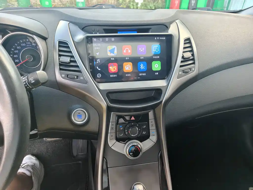 Hyundai Elantra Langdong — миниатюра 11