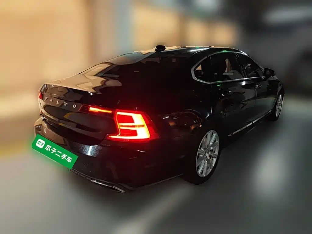 Volvo S90 — миниатюра 7