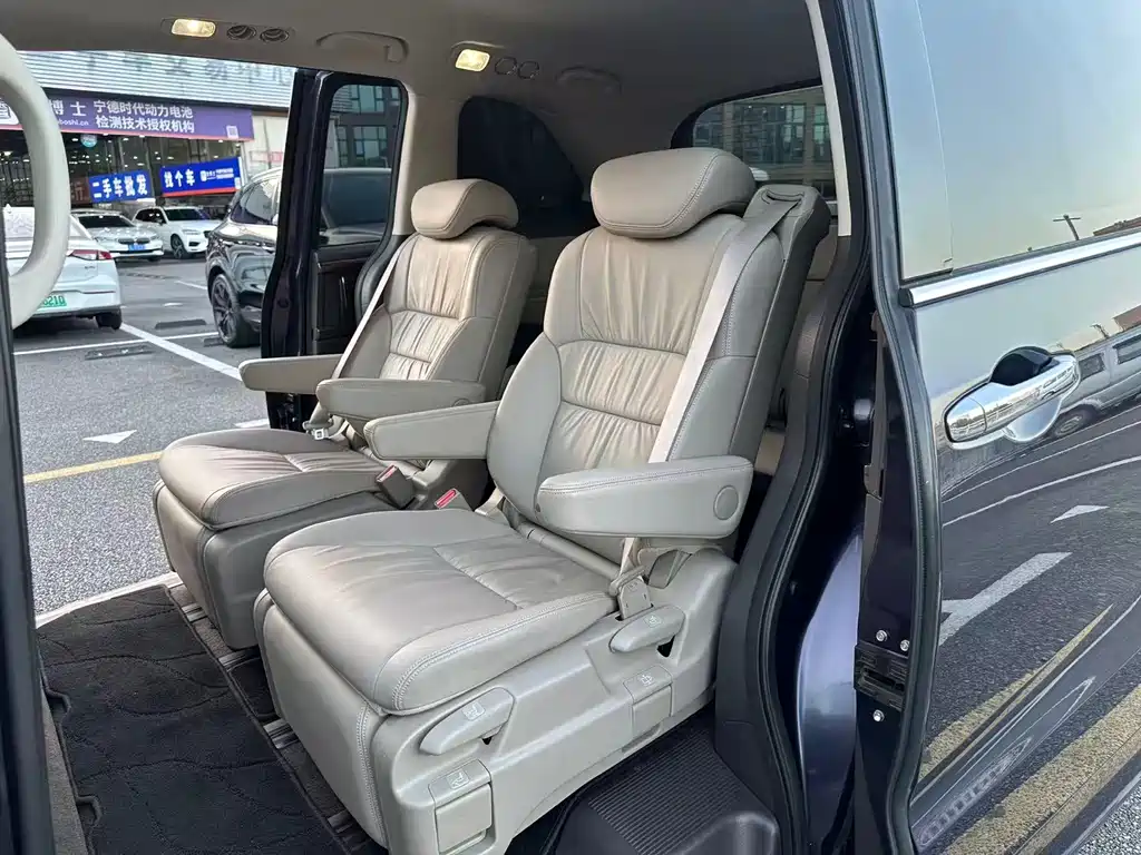 Honda Odyssey — миниатюра 6