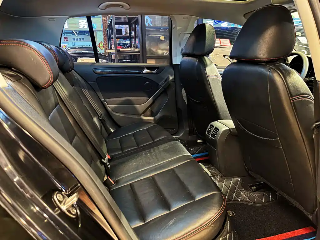 Volkswagen Golf — миниатюра 14