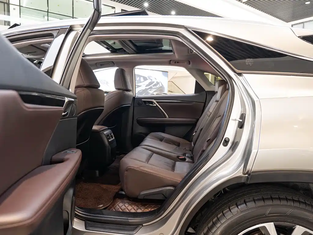 Lexus RX — миниатюра 10