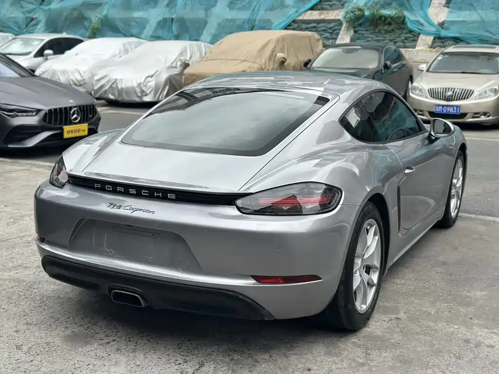 Porsche 718 2018 Cayman 2.0T