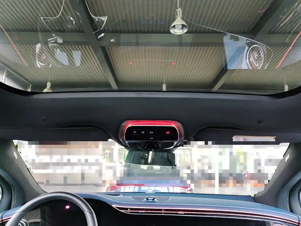 Mercedes-Benz EQS SUV — миниатюра 22