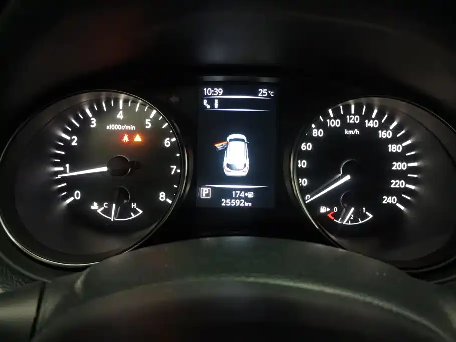 Nissan Qashqai — миниатюра 14