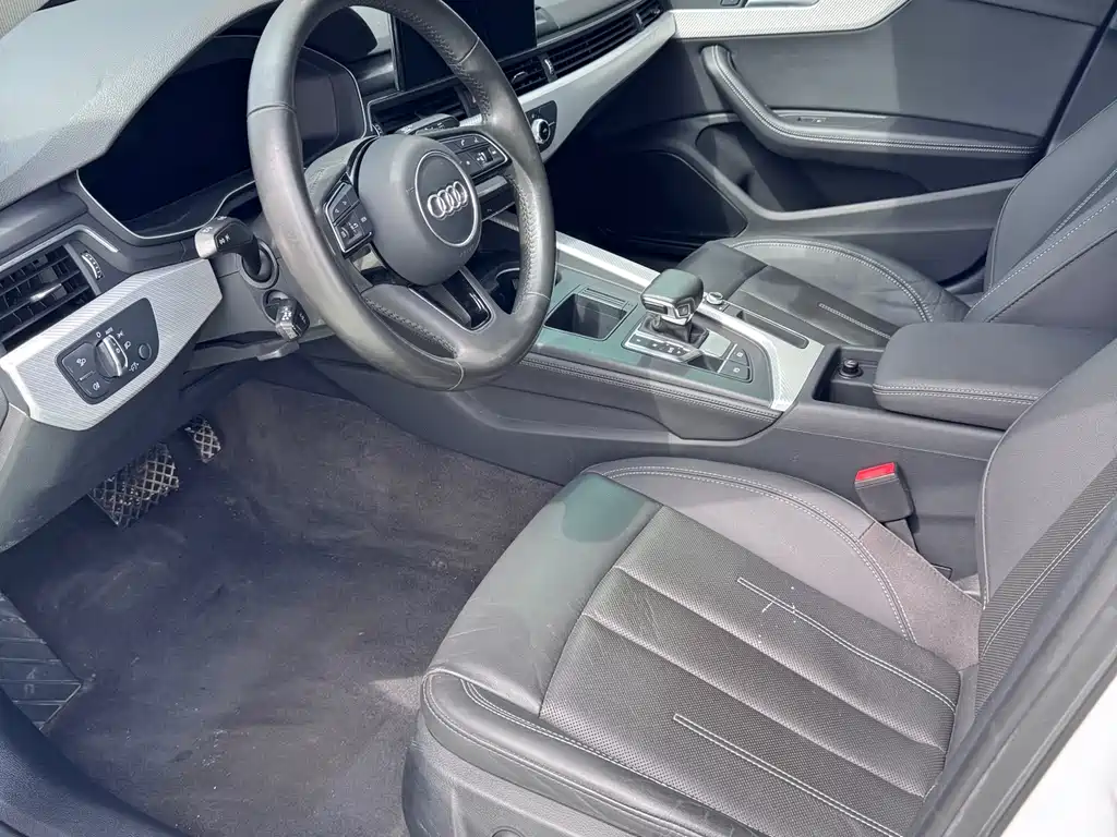 Audi A4L 2020 40 TFSI Fashion