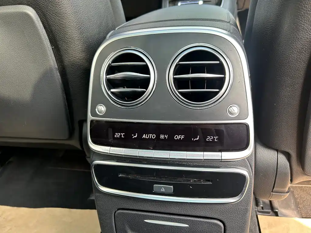 Mercedes-Benz S-Class — миниатюра 16